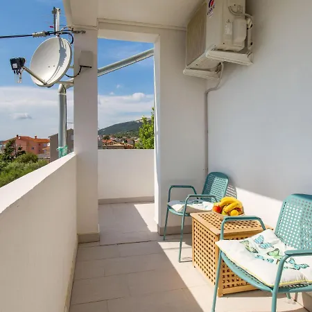 Apartment Simicic - Rab162 By Interhome *